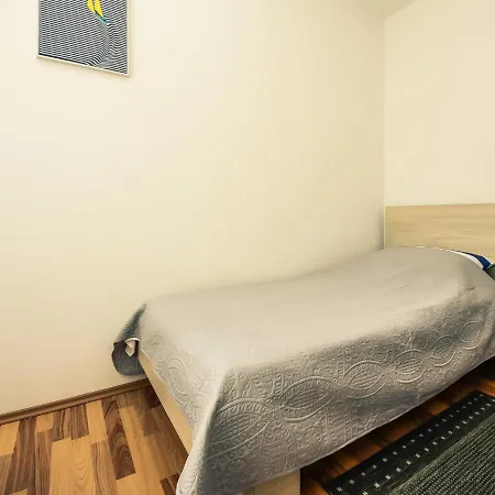 Nisa By Interhome Visocane